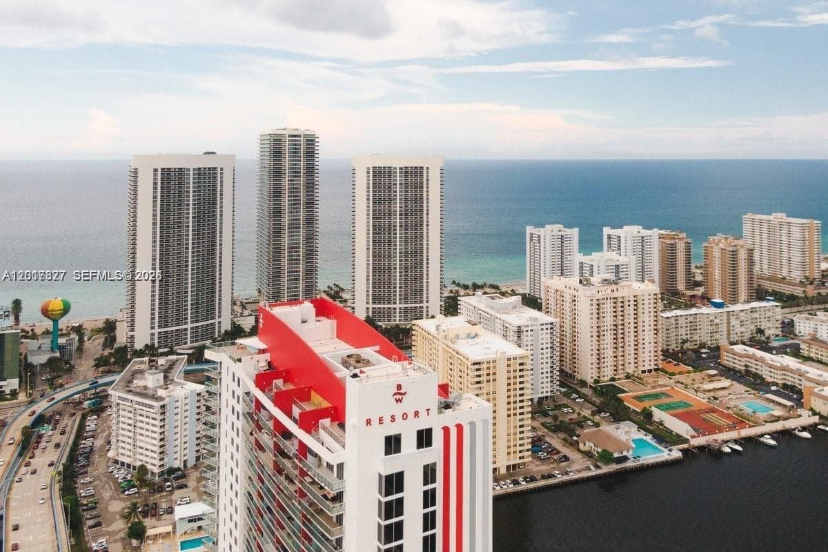 BEACHWALK CONDOMINIUM · #R1109 in Hallandale Beach - Photo 32
