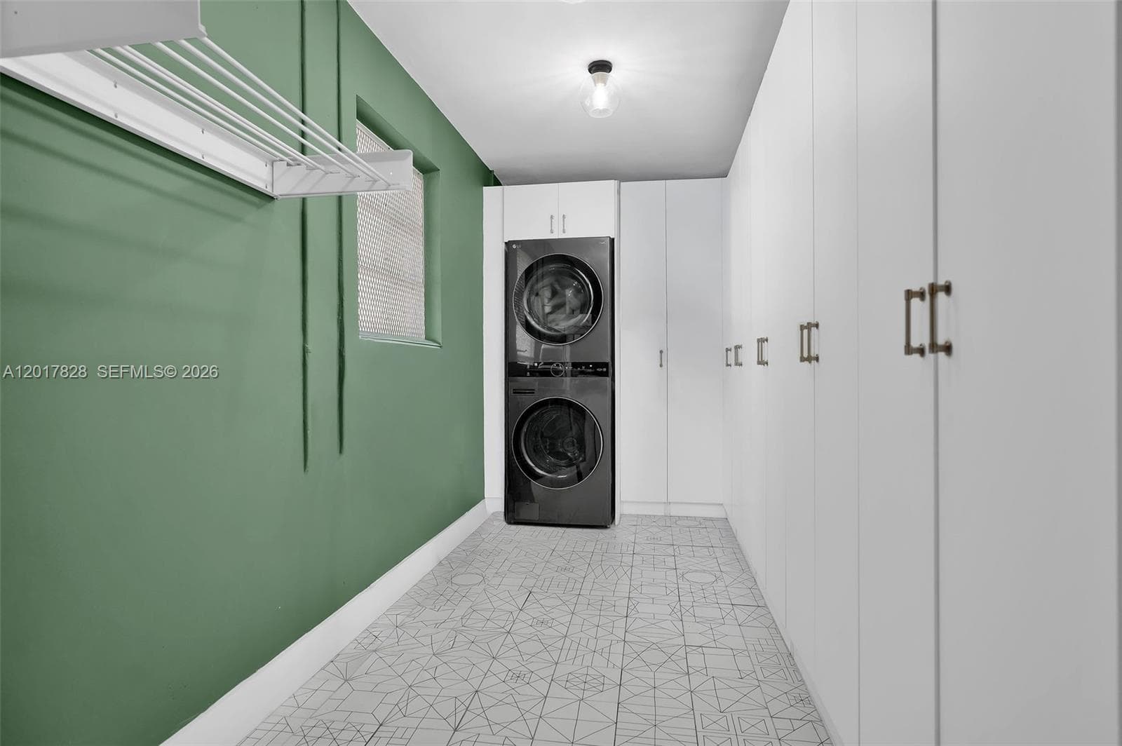 Laundry with additional storage