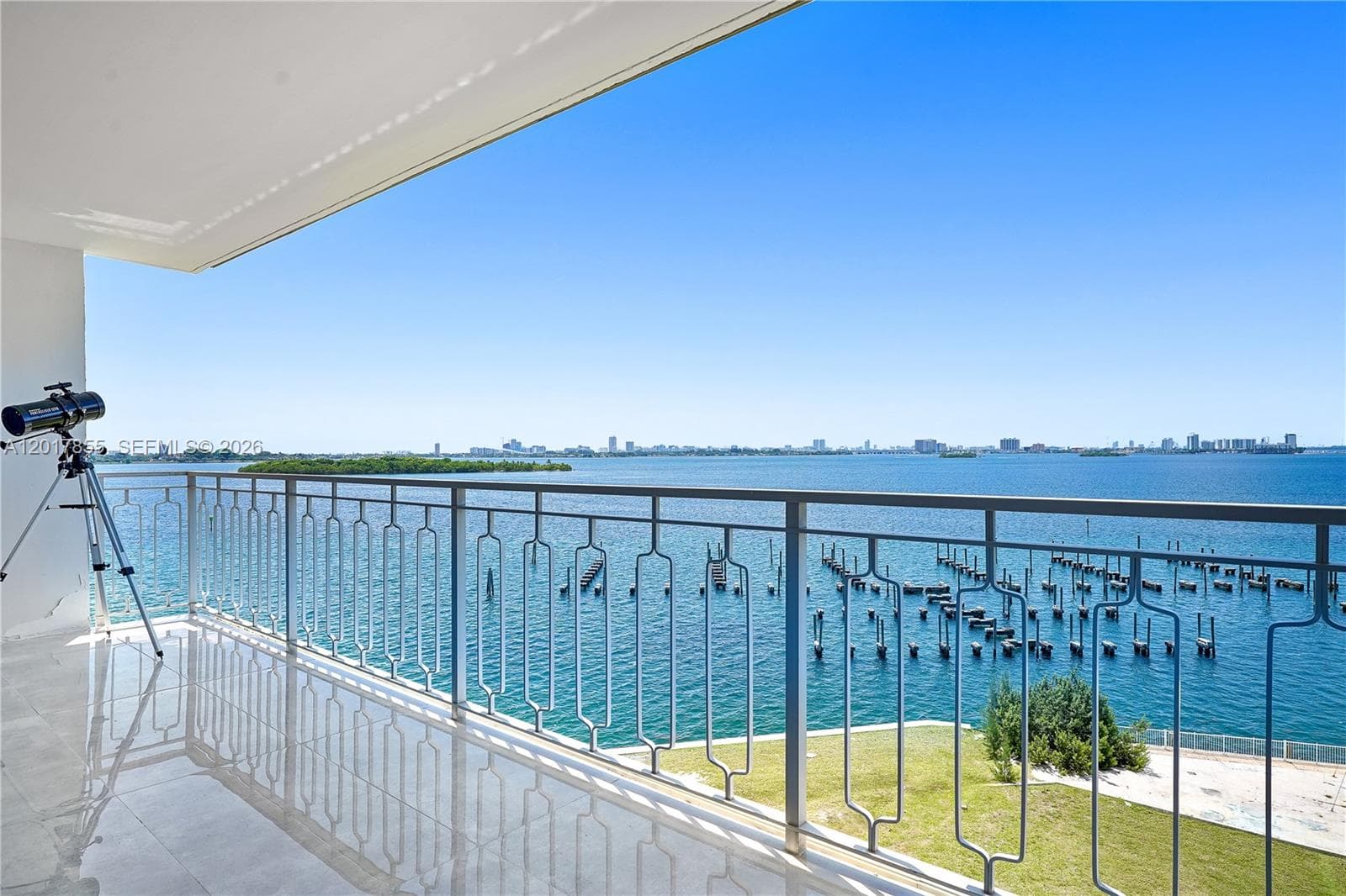 Balcony 710
