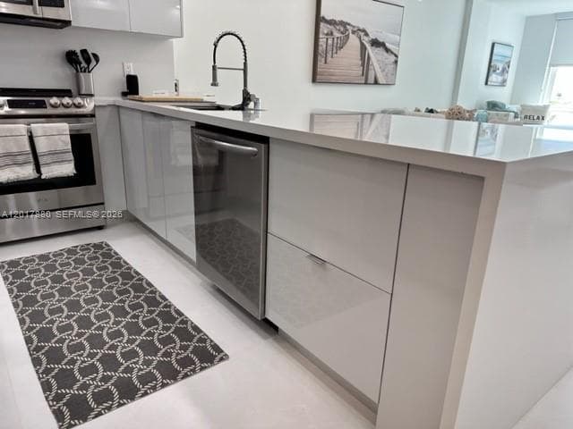 THE CARRIAGE HOUSE CONDO · #128 in Miami Beach - Photo 26