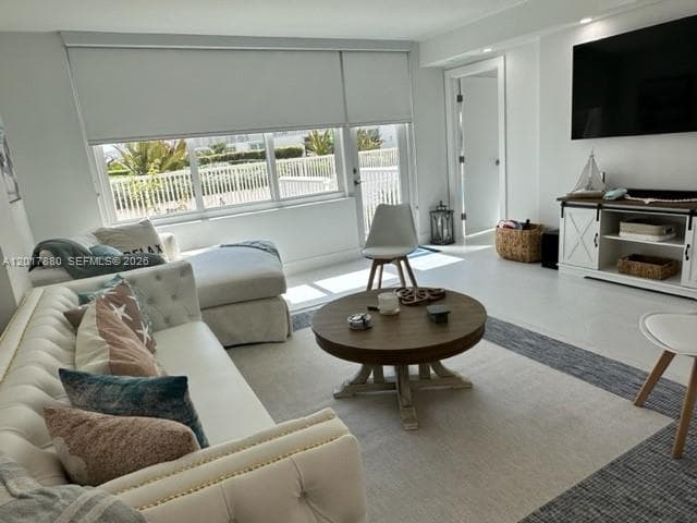 THE CARRIAGE HOUSE CONDO · #128 in Miami Beach - Photo 20