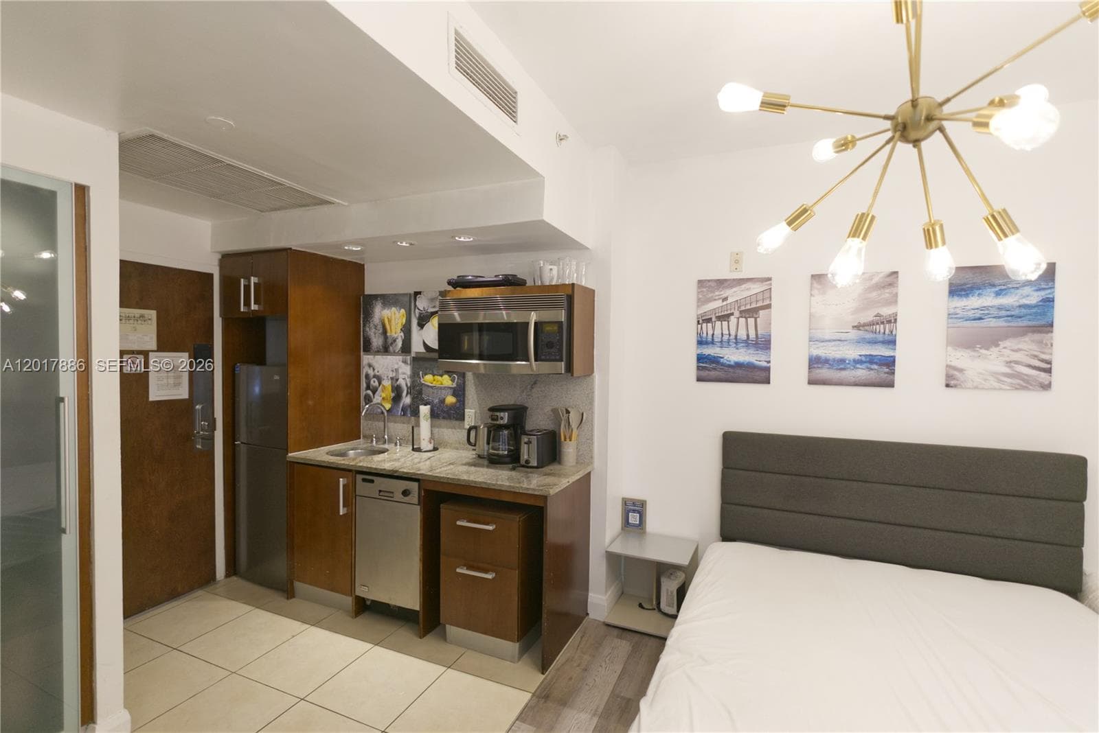The Strand on Ocean Drive · #B308 in Miami Beach - Photo 2