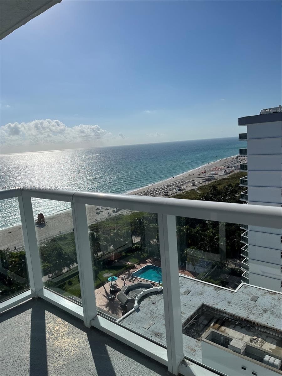 THE ROYAL CLUB CONDO · #PH-5 in Miami Beach - Photo 1