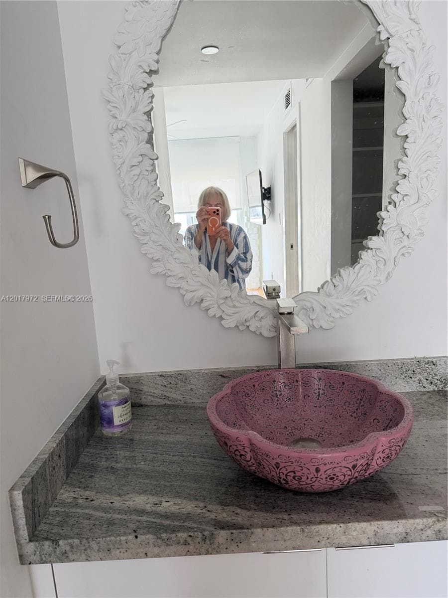 THE ROYAL CLUB CONDO · #PH-5 in Miami Beach - Photo 11
