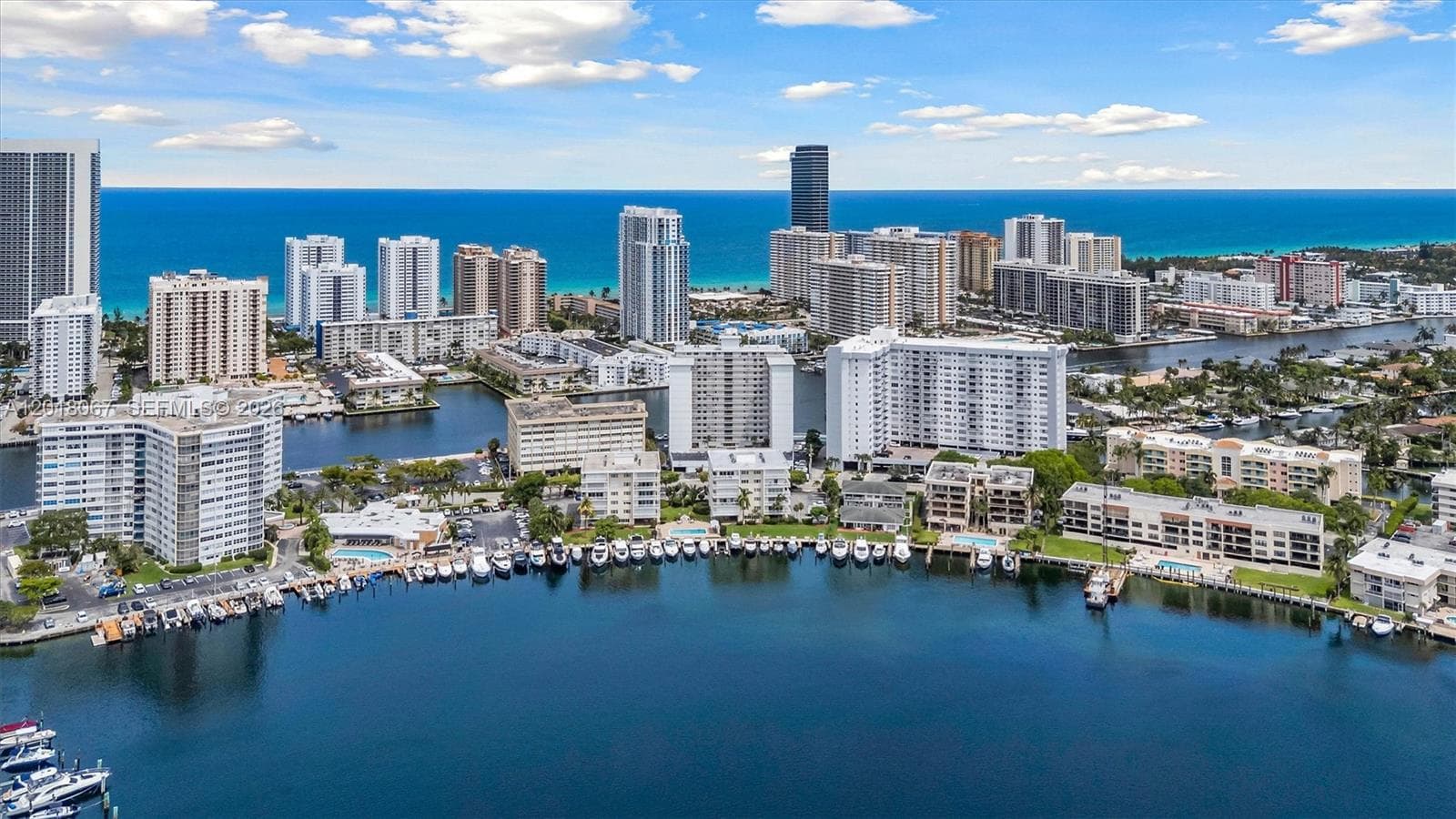 Golden Condo · #707 in Hallandale Beach - Photo 46
