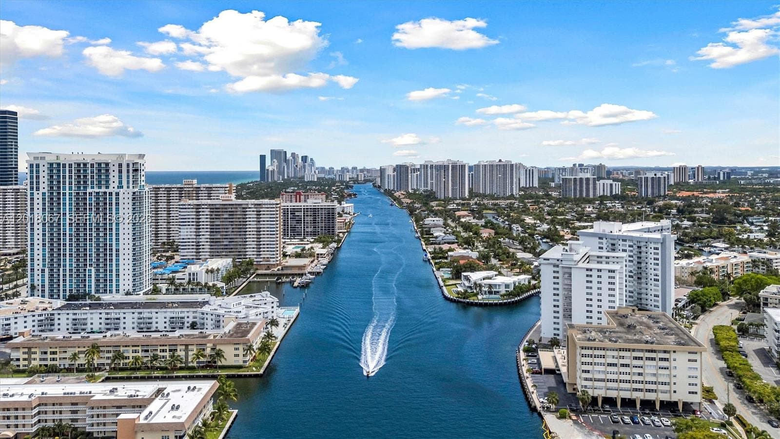 Golden Condo · #707 in Hallandale Beach - Photo 47
