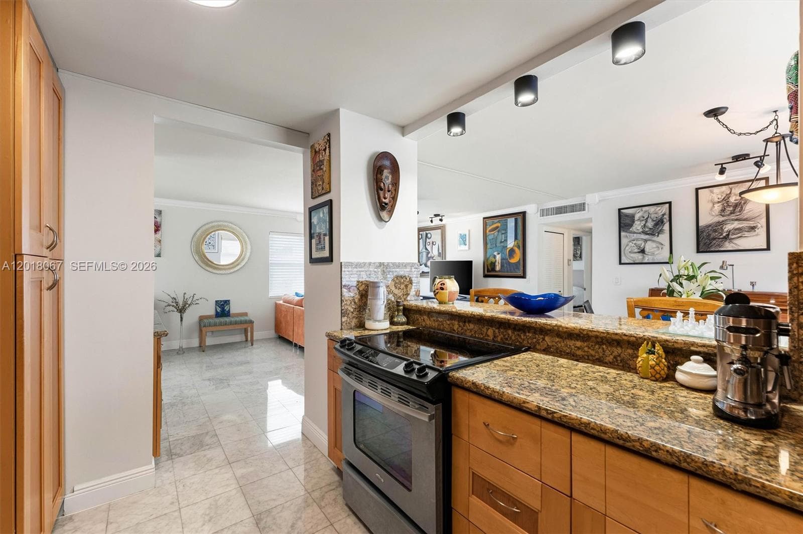Golden Condo · #707 in Hallandale Beach - Photo 12