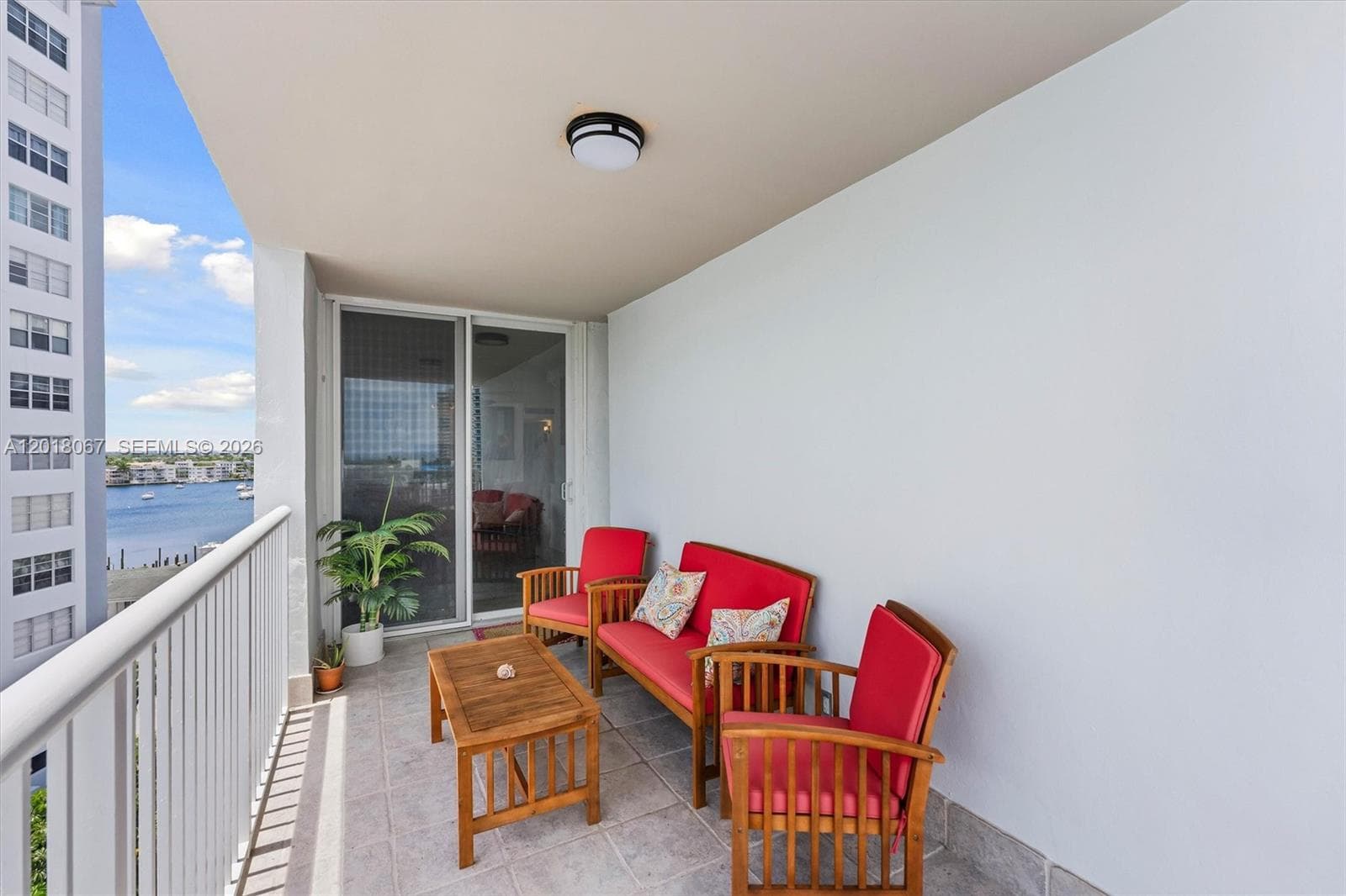 Golden Condo · #707 in Hallandale Beach - Photo 5