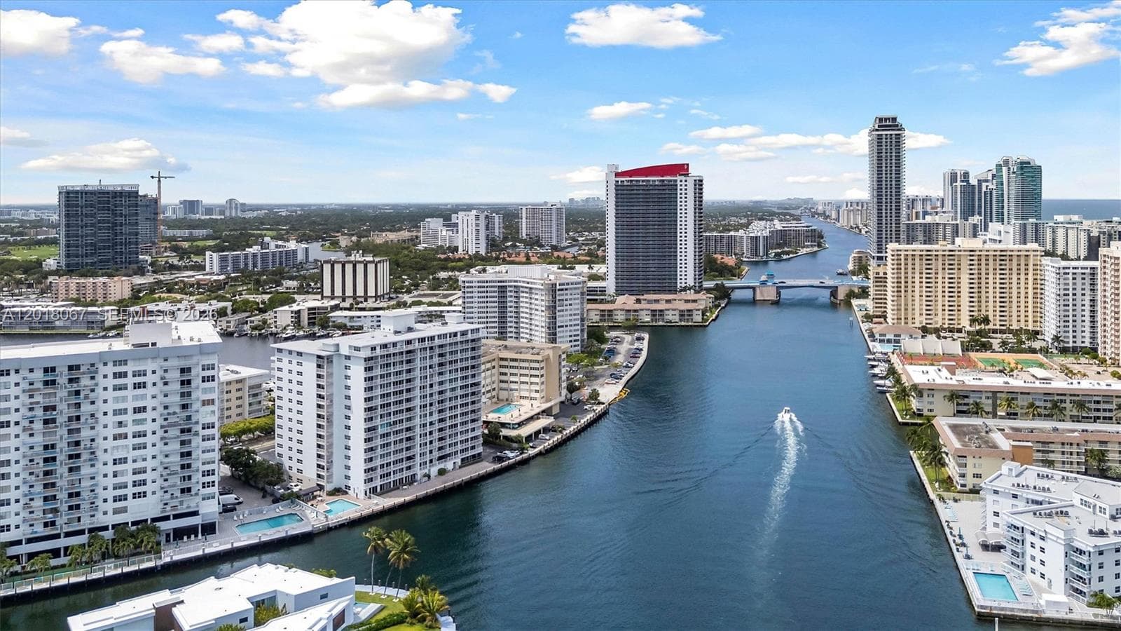 Golden Condo · #707 in Hallandale Beach - Photo 49