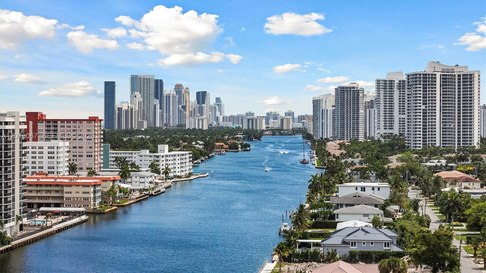 Golden Condo · #707 in Hallandale Beach - Photo 51