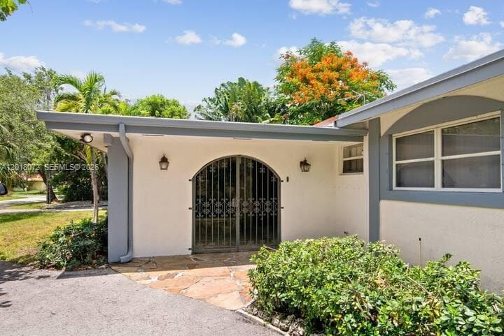 13325 SW 84th Ave photo 3