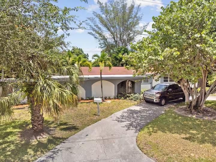 13325 SW 84th Ave photo 54