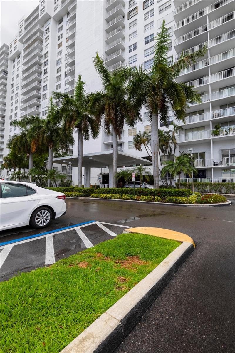 ADMIRALS PORT CONDO WEST · #504E in Aventura - Photo 32