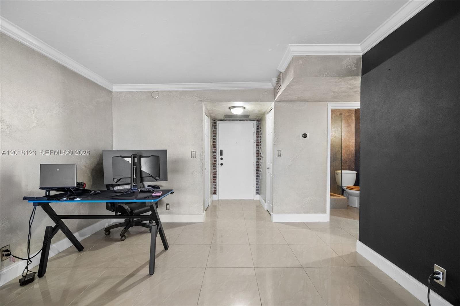 OCEANVIEW PARK CONDO · #1025 in Hallandale Beach - Photo 4