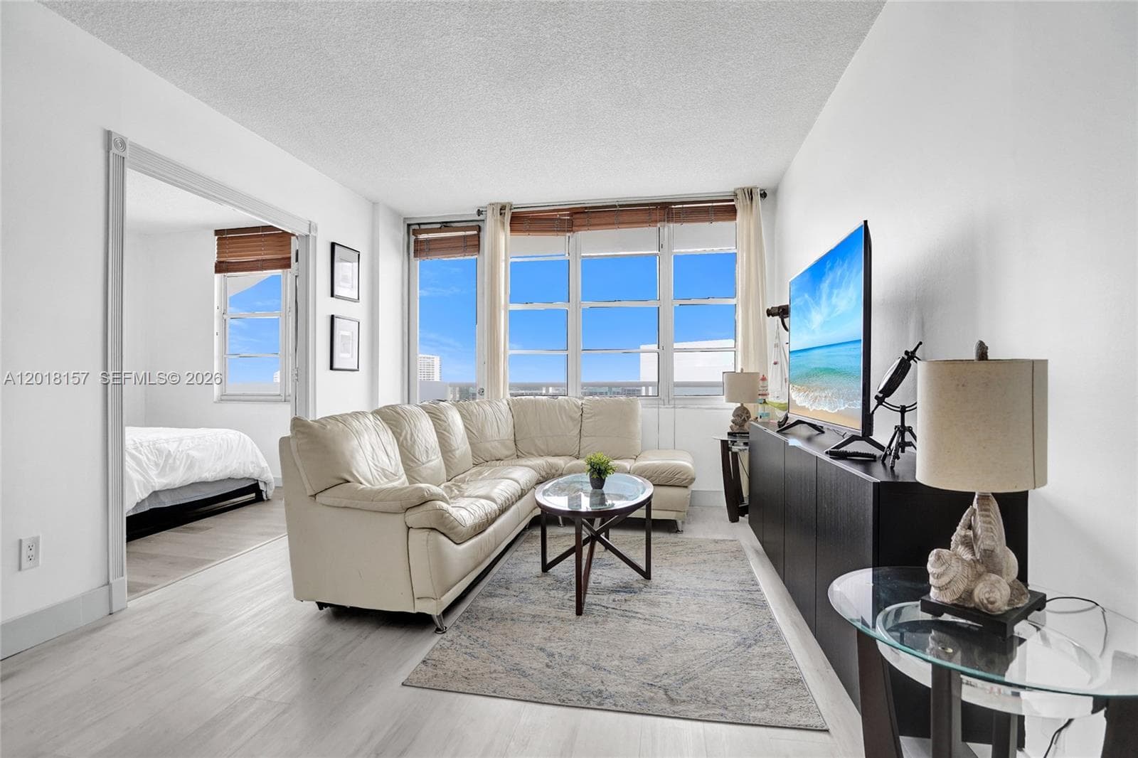 SEA AIR TOWERS CONDO · #1419 in Hollywood - Photo 4