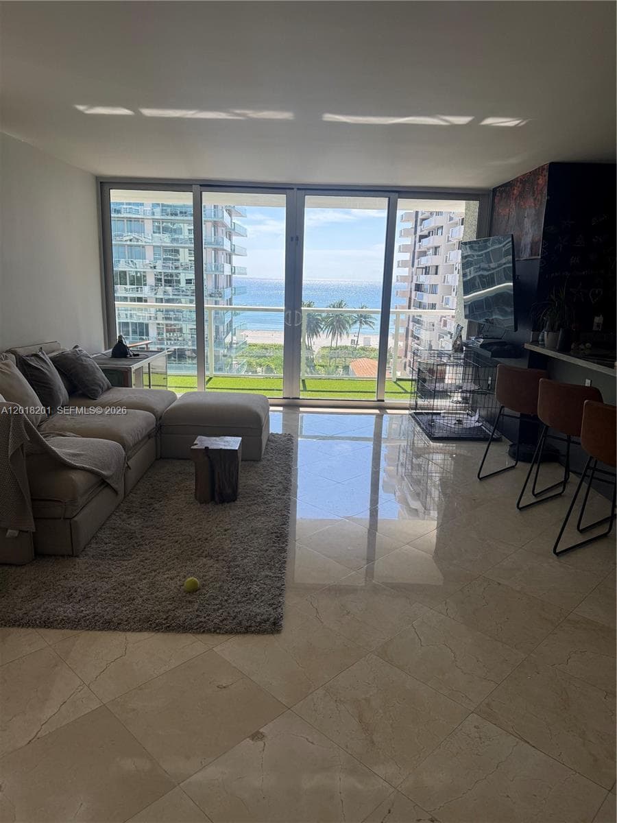 ROYAL EMBASSY CONDO · #9K in Miami Beach - Photo 2