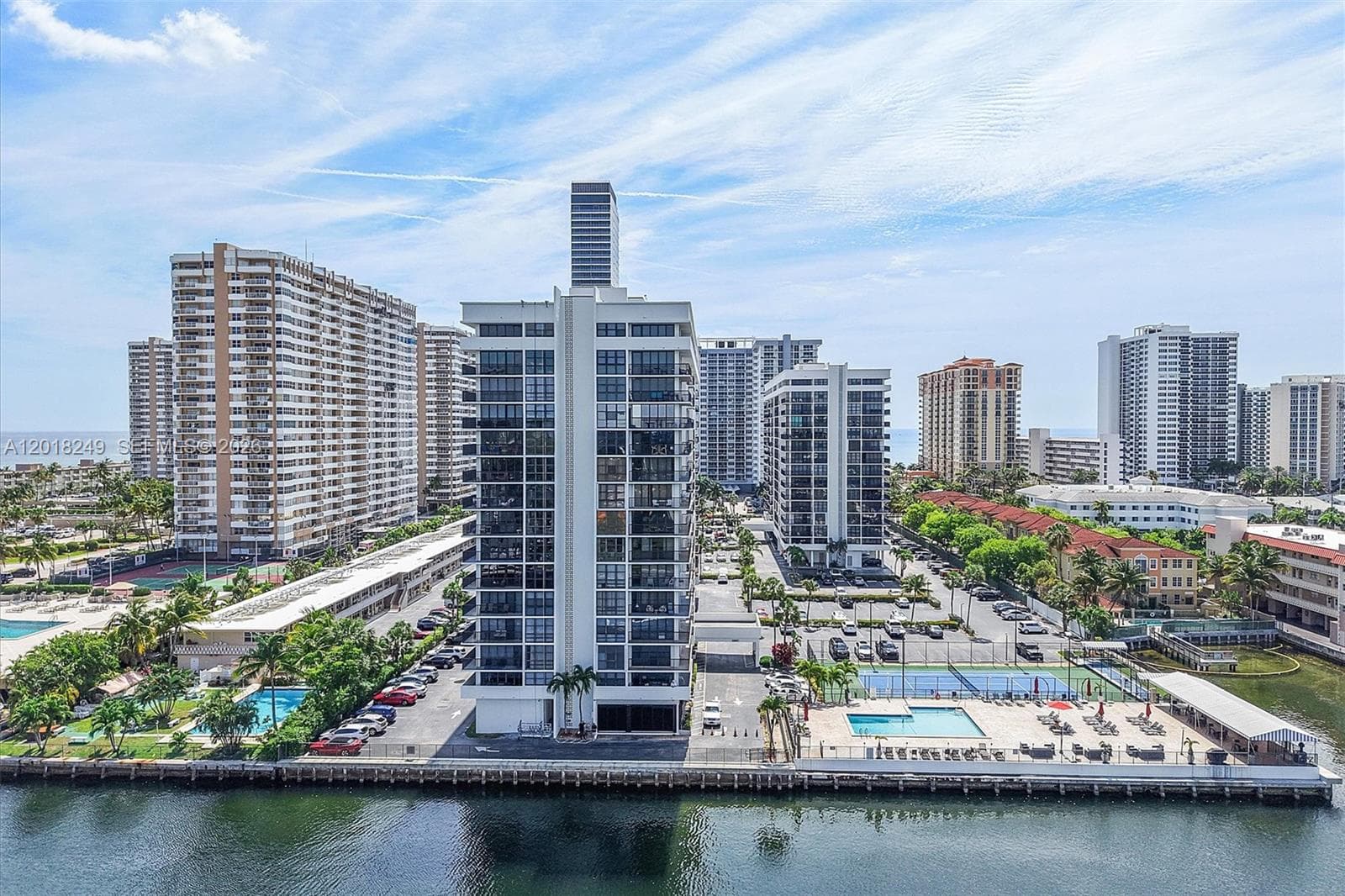 Avant Garde · #910 in Hallandale Beach - Photo 23