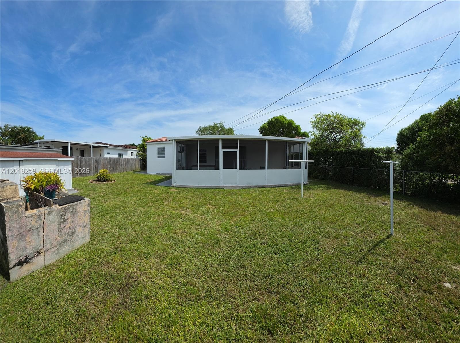 4601 SW 5th St #0 photo 3