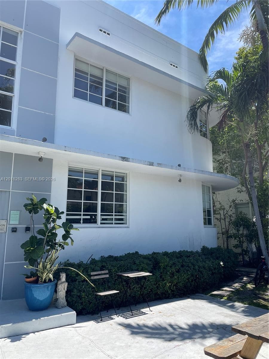 THE MORRISON CONDO · #10 in Miami Beach - Photo 3