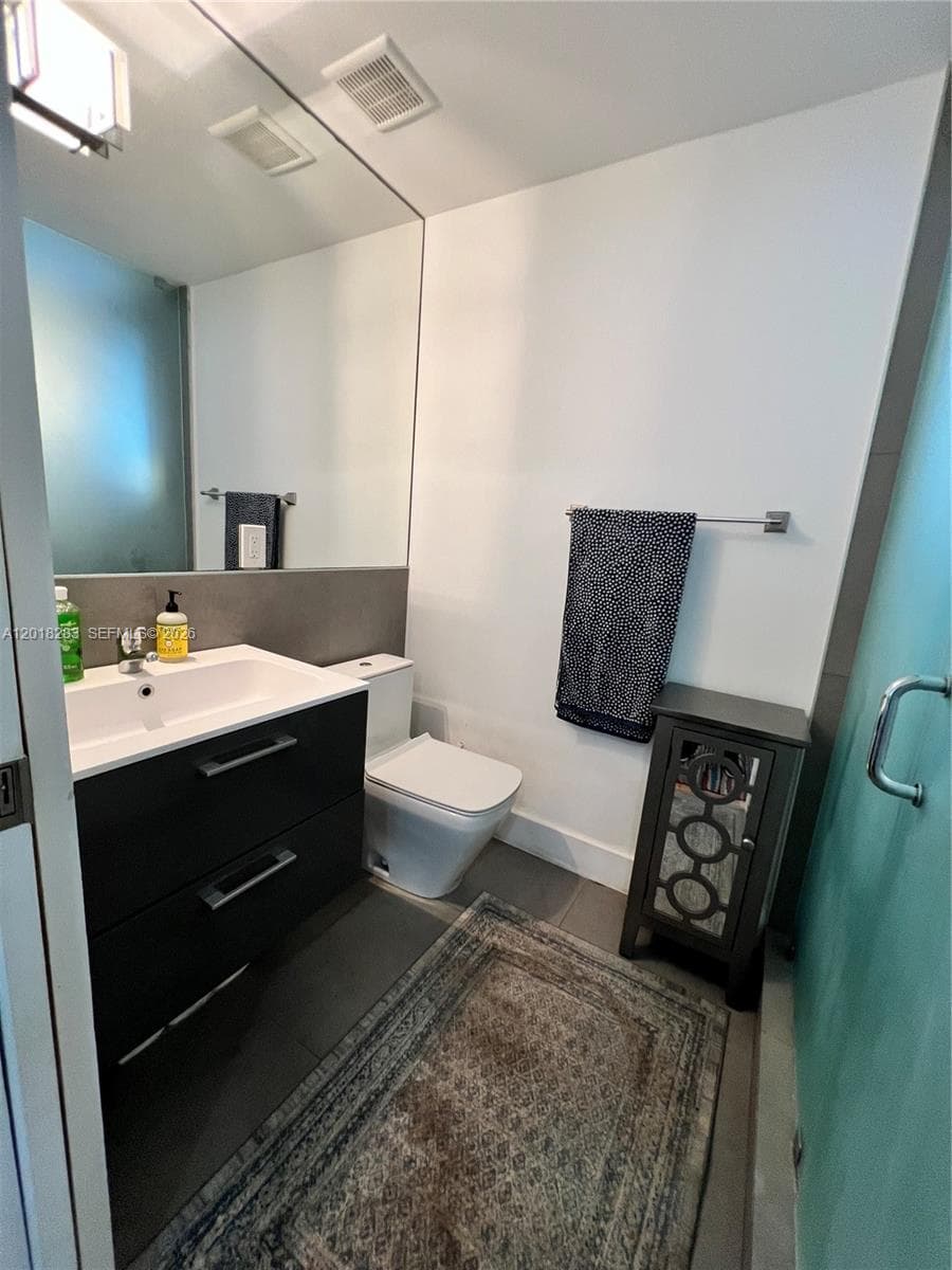 THE MORRISON CONDO · #10 in Miami Beach - Photo 5