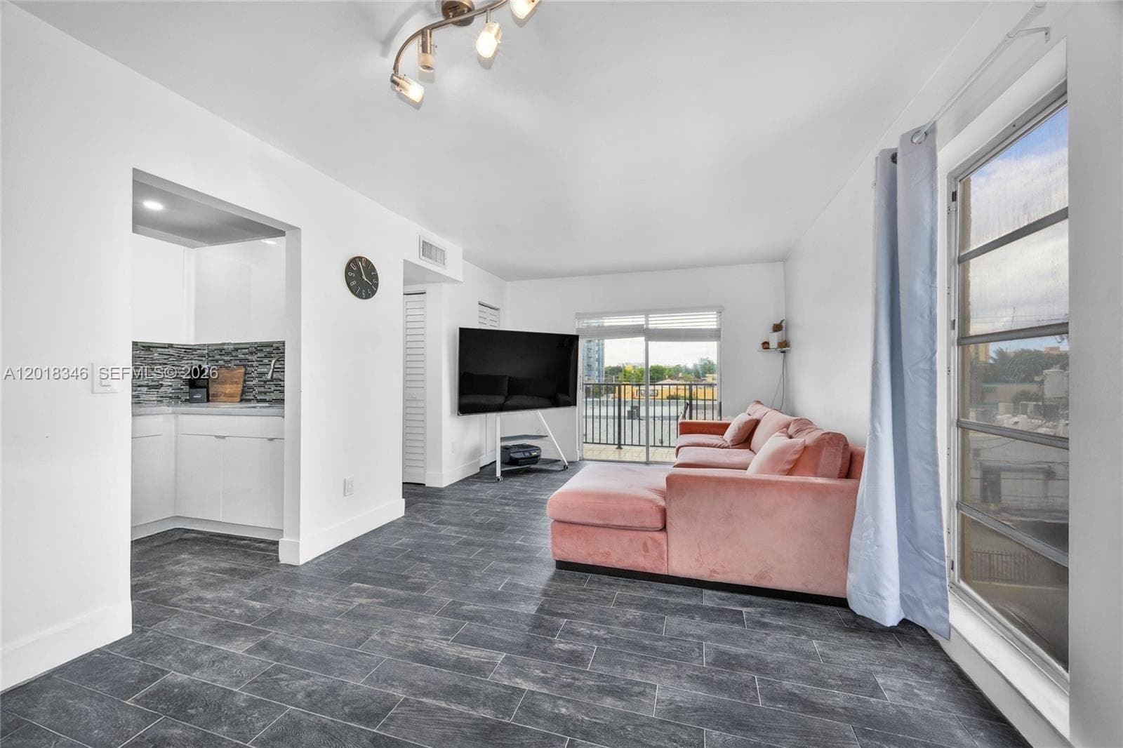 MIRAMAR TERRACE CONDO · #401 in Miami - Photo 2