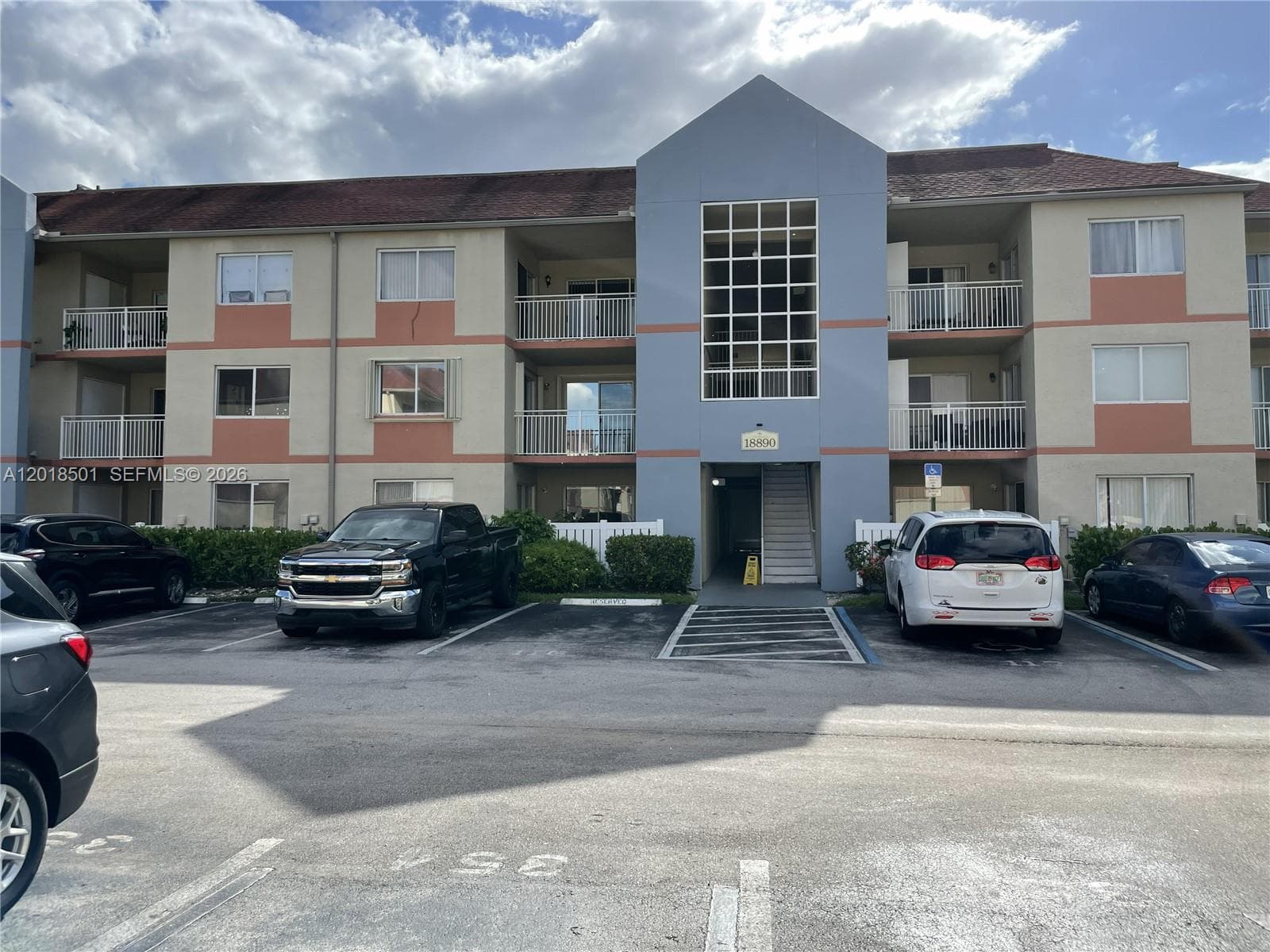 VILLA RUSTICA · #207 in Hialeah - Photo 13