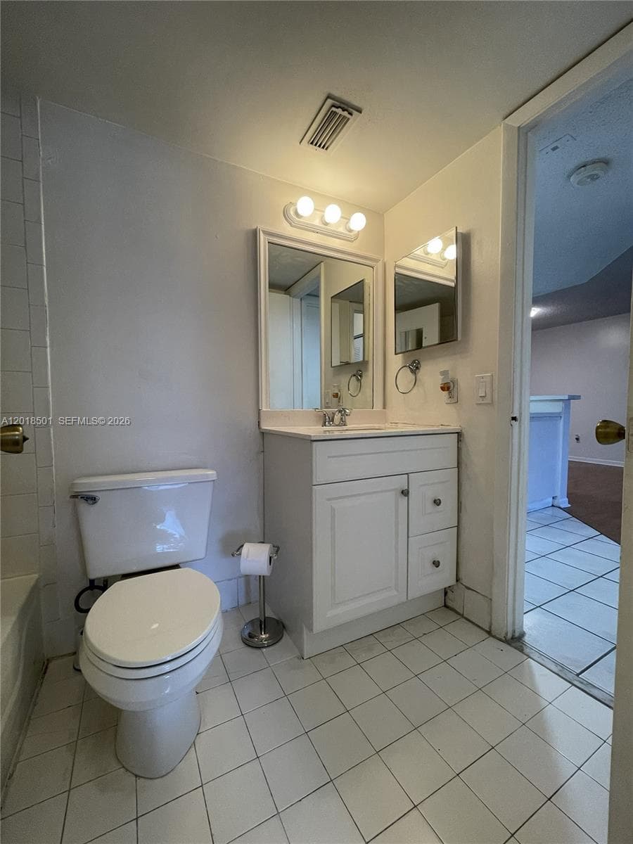VILLA RUSTICA · #207 in Hialeah - Photo 11