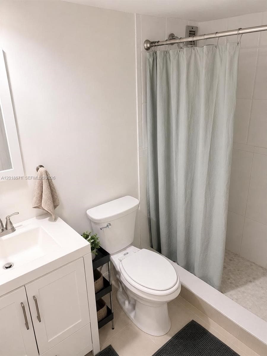 PLAZA TOWERS NORTH CONDO · #805 in Hallandale Beach - Photo 11