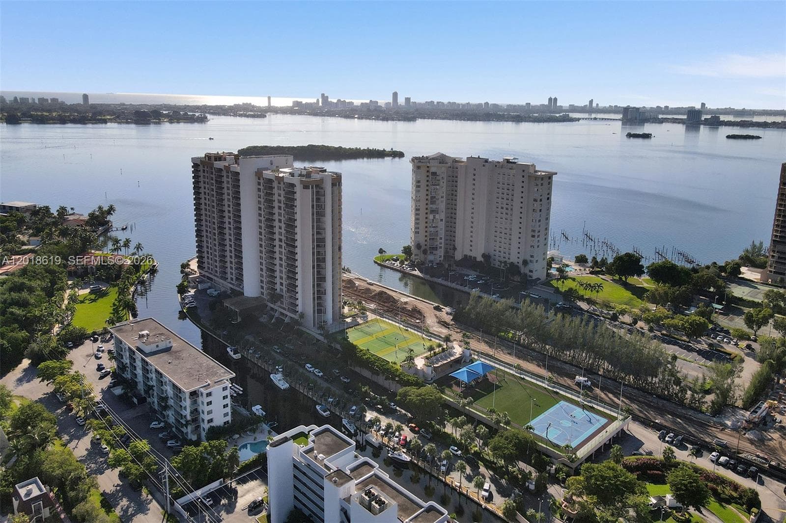 CRICKET CLUB CONDO · #1502 in Miami - Photo 2