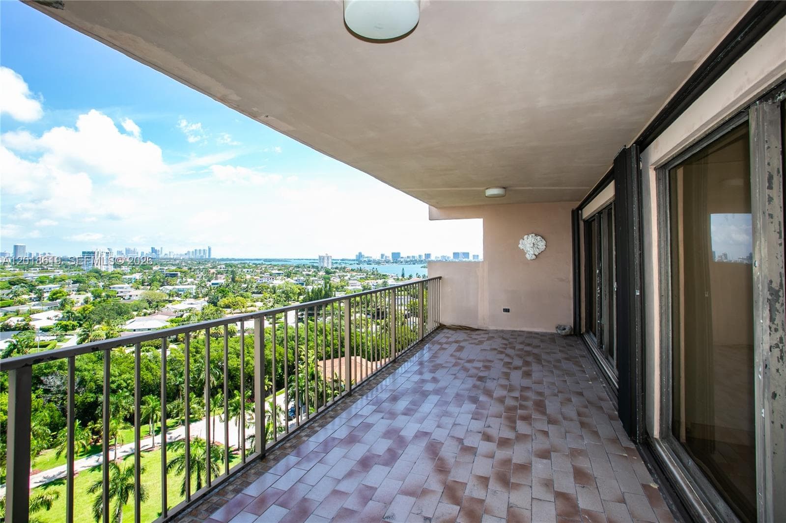 CRICKET CLUB CONDO · #1502 in Miami - Photo 5