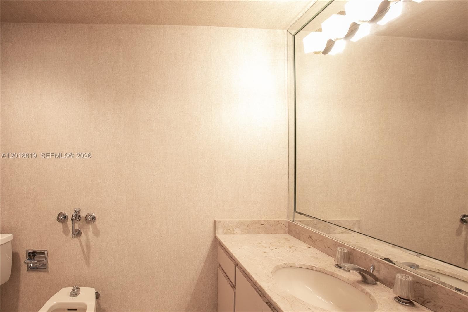 CRICKET CLUB CONDO · #1502 in Miami - Photo 18