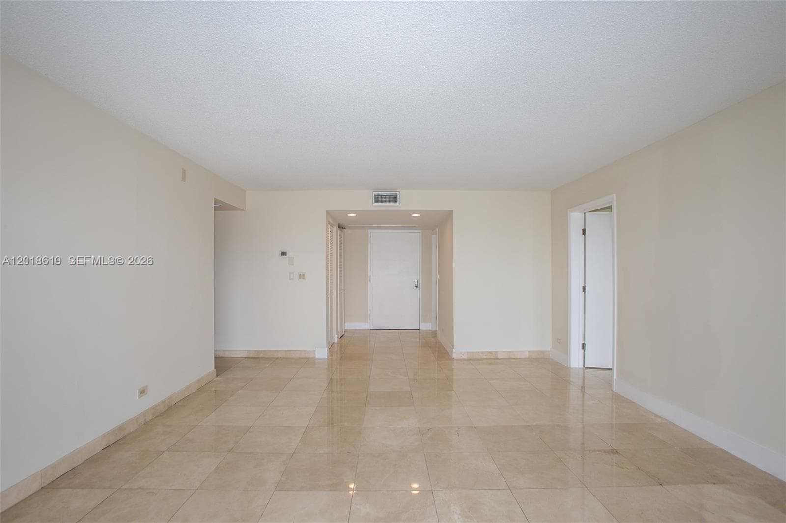 CRICKET CLUB CONDO · #1502 in Miami - Photo 8