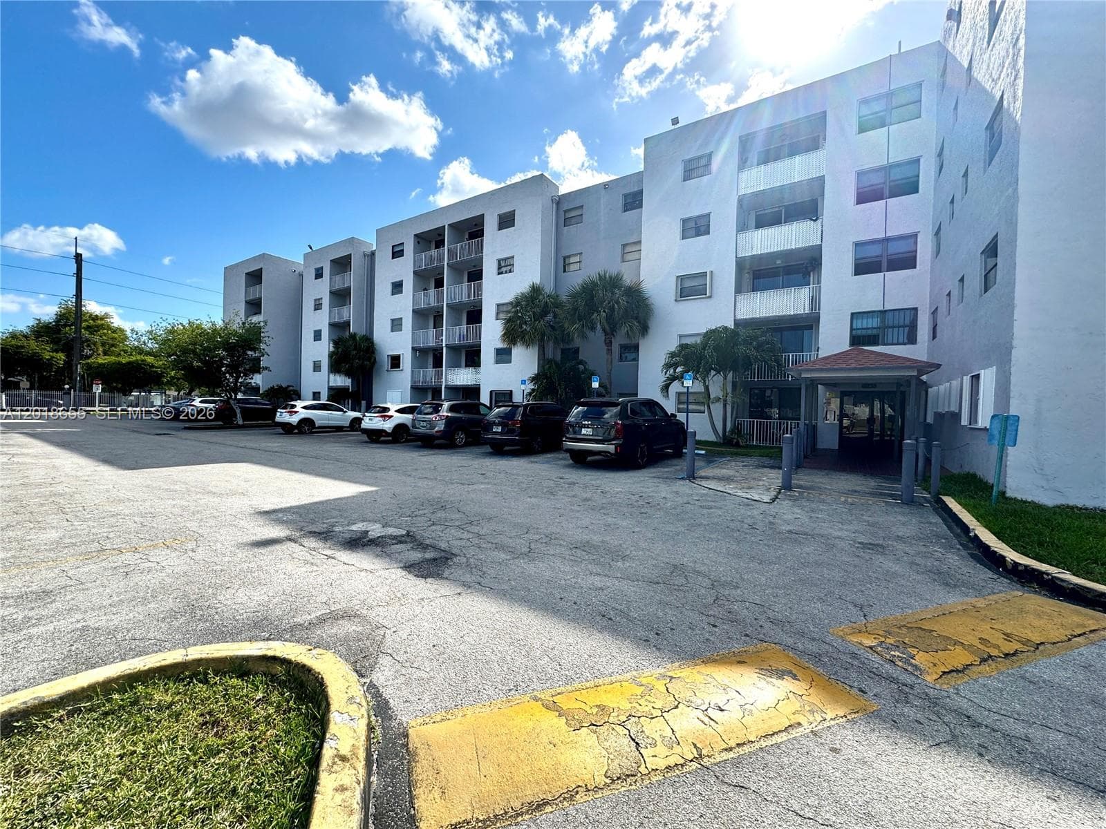 FONTAINEBLEAU GARDENS · #404 in Miami - Photo 1