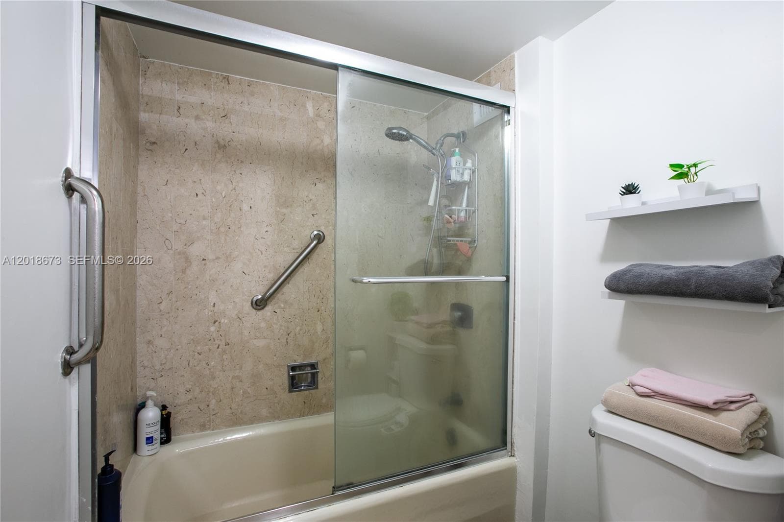 CRICKET CLUB CONDO · #1207 in Miami - Photo 11