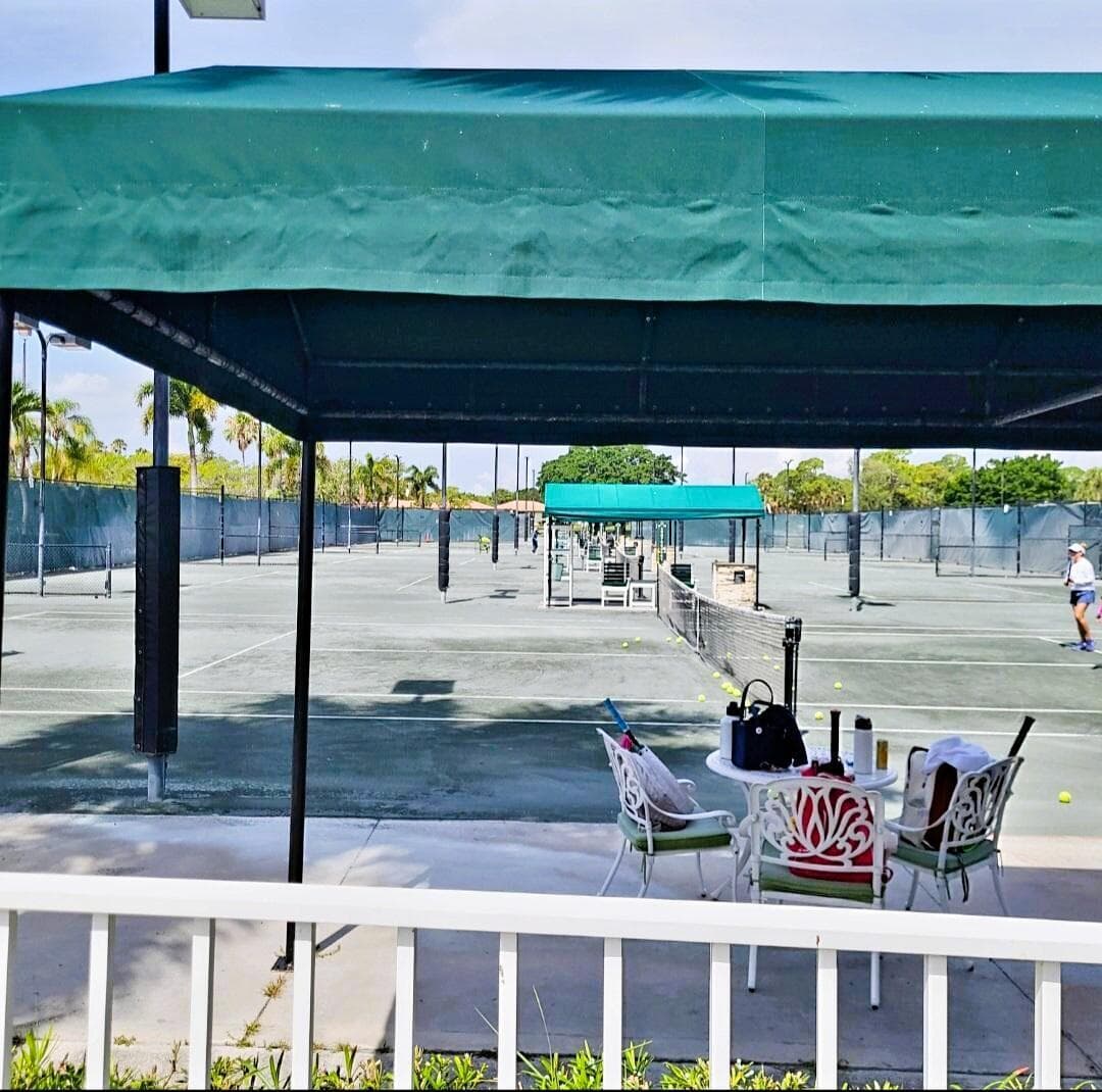 Sport and Racquet club tennis