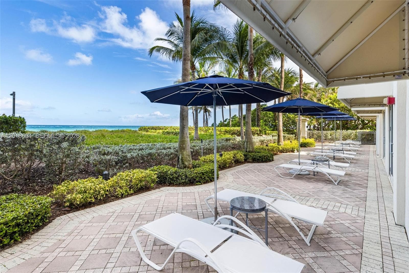 Turnberry Ocean Colony · #Cabana 5S in Sunny Isles Beach - Photo 2