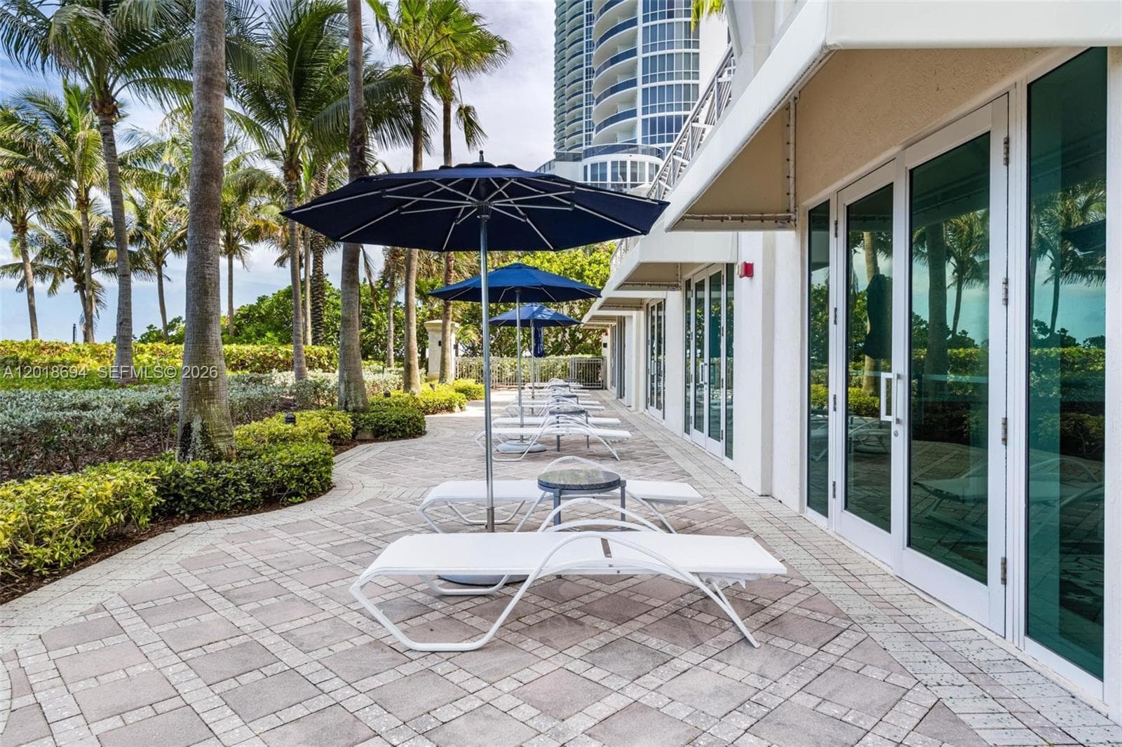Turnberry Ocean Colony · #Cabana 5S in Sunny Isles Beach - Photo 3