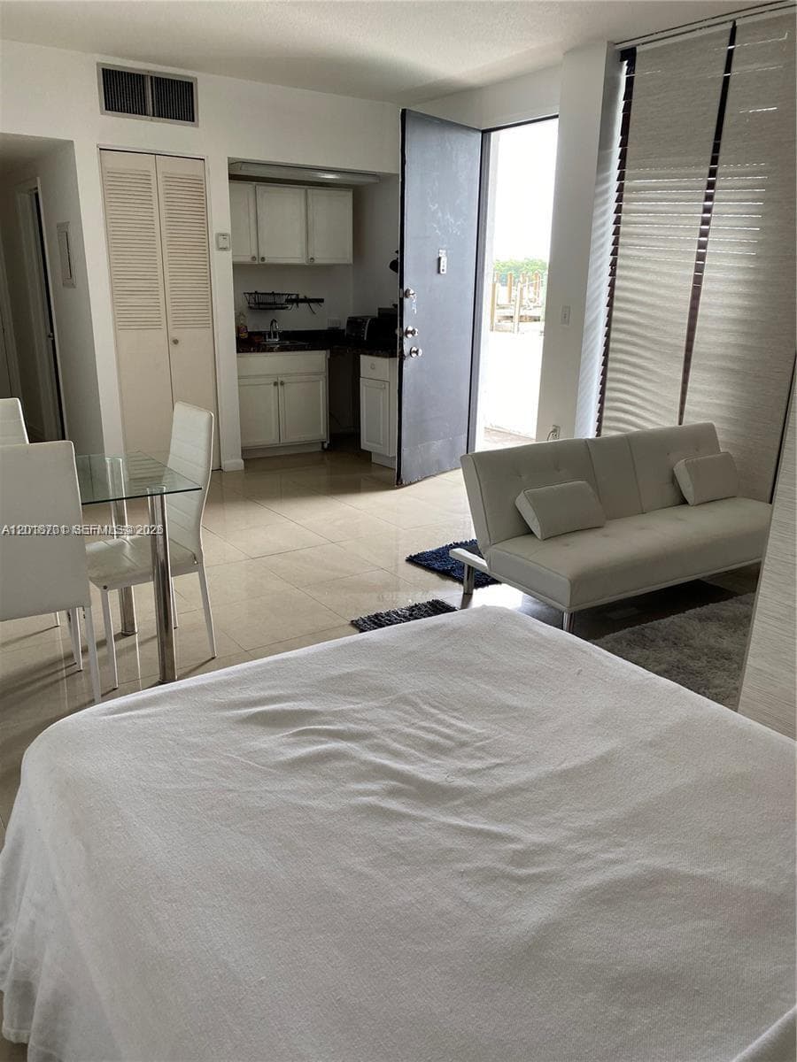 Palm Bay Condominium · #1E in Miami - Photo 26