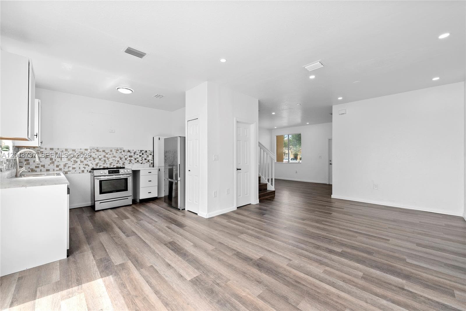 2445 SE 14th Ave #375 photo 2