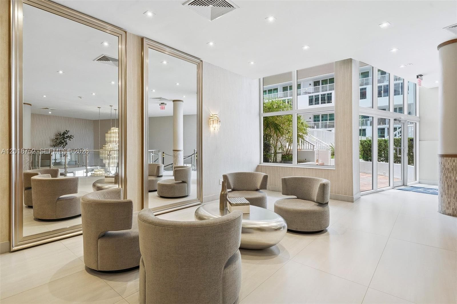 THE CARRIAGE HOUSE CONDO · #102 in Miami Beach - Photo 27