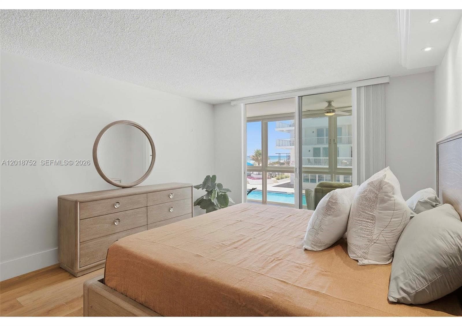 THE CARRIAGE HOUSE CONDO · #102 in Miami Beach - Photo 12