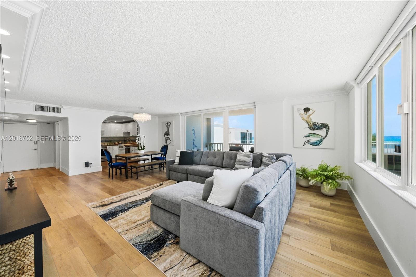 THE CARRIAGE HOUSE CONDO · #102 in Miami Beach - Photo 5