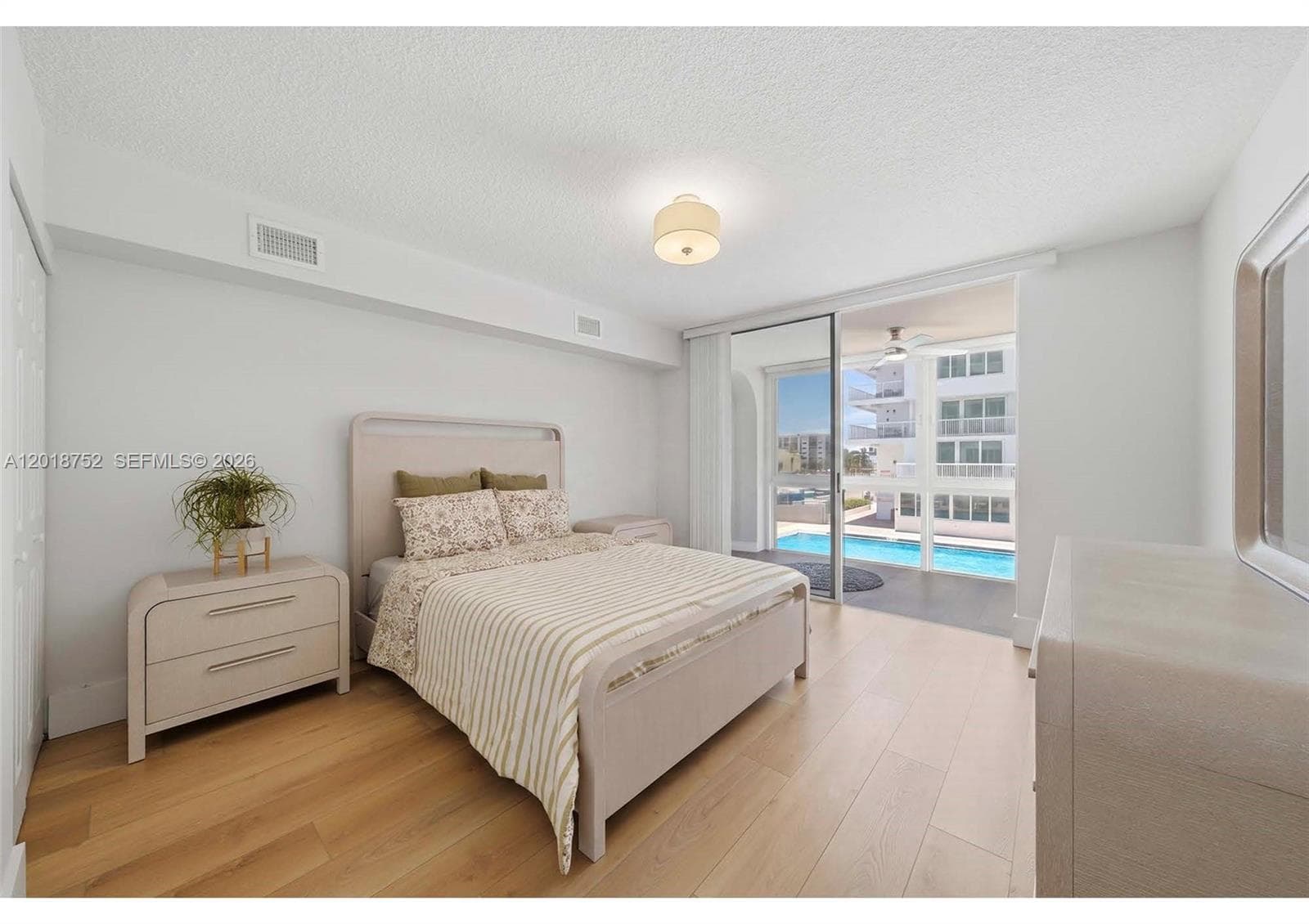 THE CARRIAGE HOUSE CONDO · #102 in Miami Beach - Photo 14