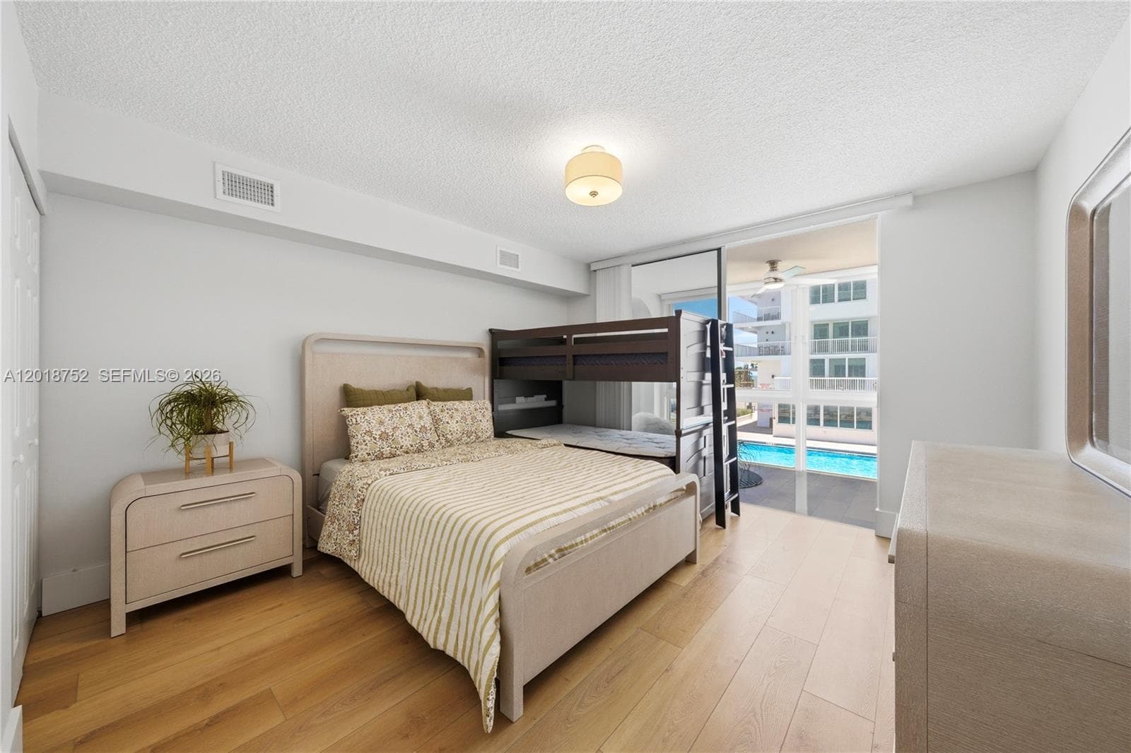 THE CARRIAGE HOUSE CONDO · #102 in Miami Beach - Photo 15