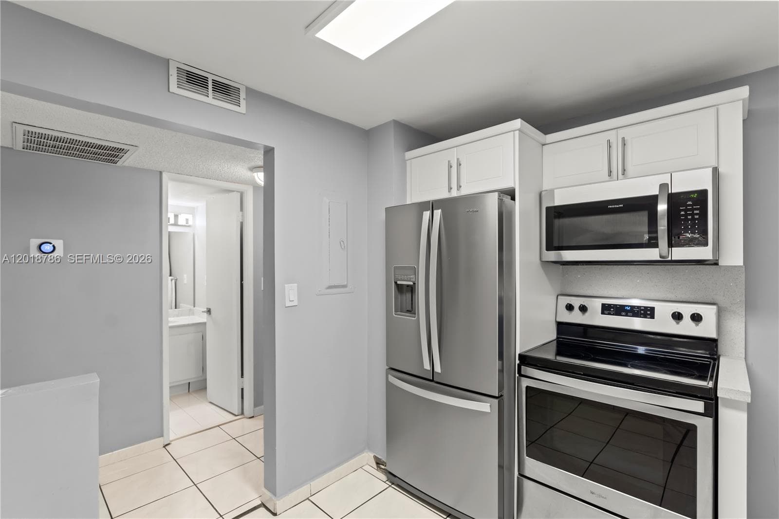 THE CLIPPER AT BISC COVE · #305 in Aventura - Photo 12