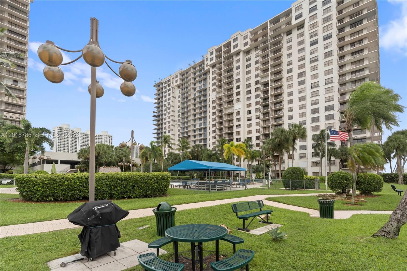 THE CLIPPER AT BISC COVE · #305 in Aventura - Photo 1