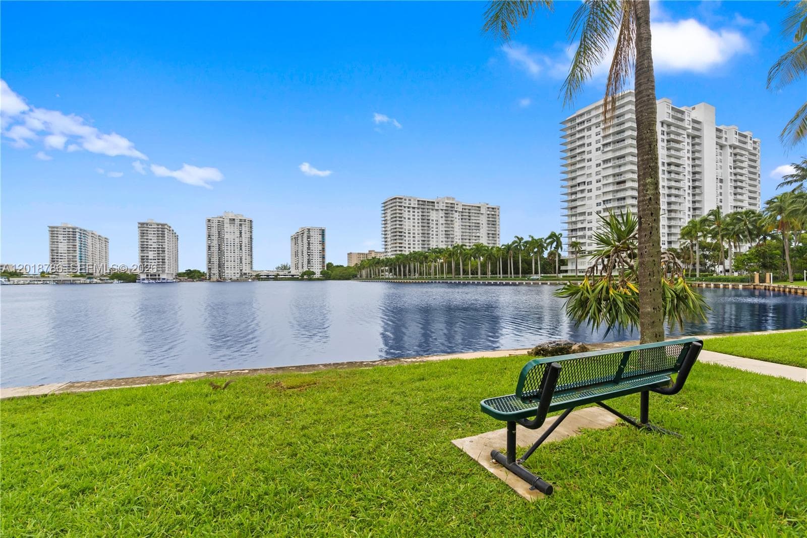 THE CLIPPER AT BISC COVE · #305 in Aventura - Photo 28