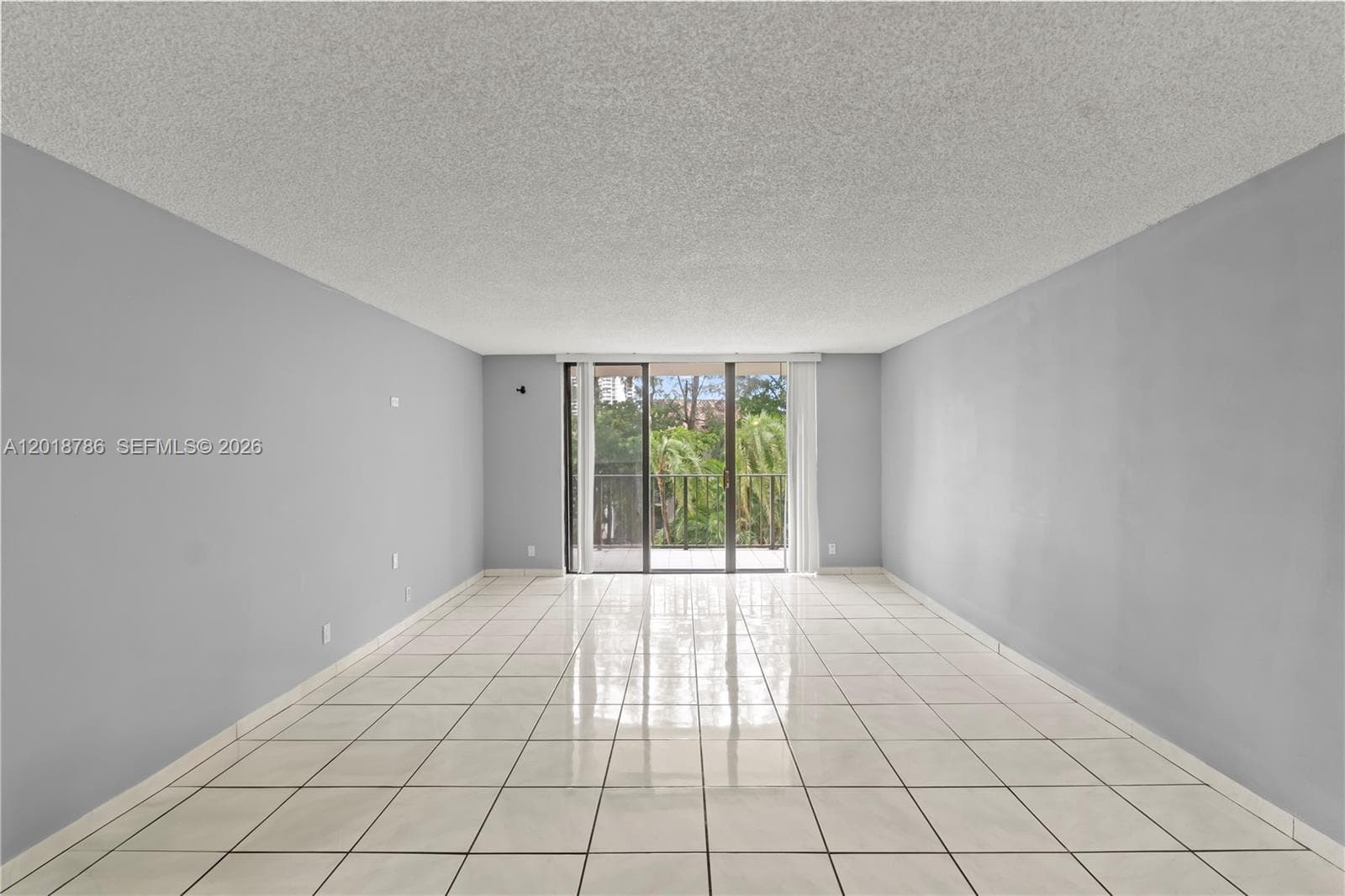 THE CLIPPER AT BISC COVE · #305 in Aventura - Photo 15