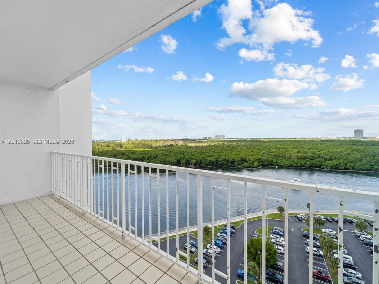 Arlen House West · #1421 in Sunny Isles Beach - Photo 1
