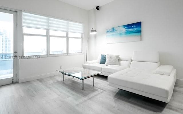 SEA AIR TOWERS CONDO · #PH03 in Hollywood - Photo 11